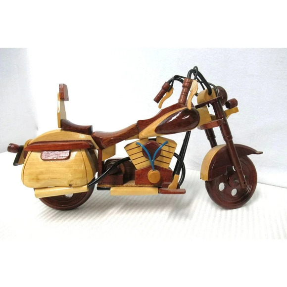 Vintage Collectable Handmade 2 Tone Wooden Motorcycle with Saddle Bags - Picture 4 of 5